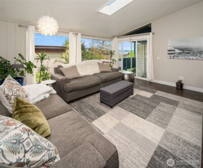 2820 27th Avenue W, Seattle, WA 98199 - Photo 9
