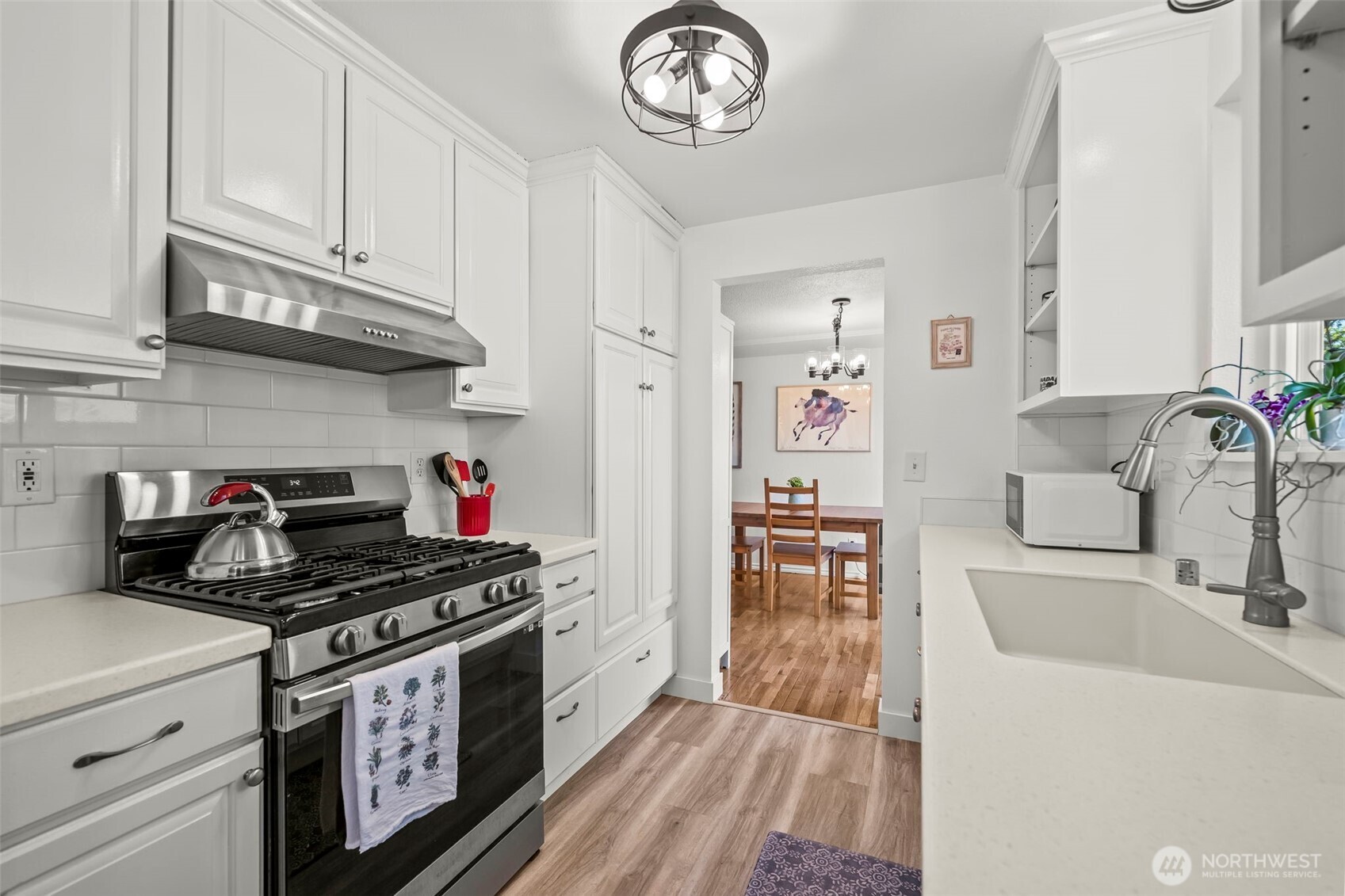 1307 N Huson Street , Tacoma, WA 98406