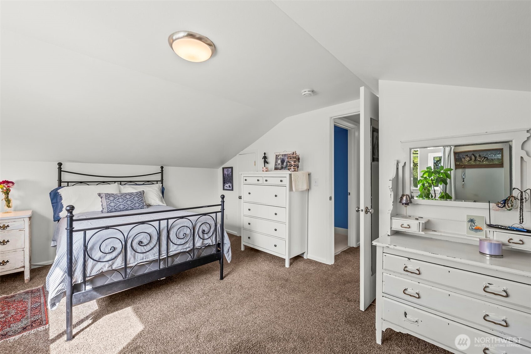 1307 N Huson Street , Tacoma, WA 98406