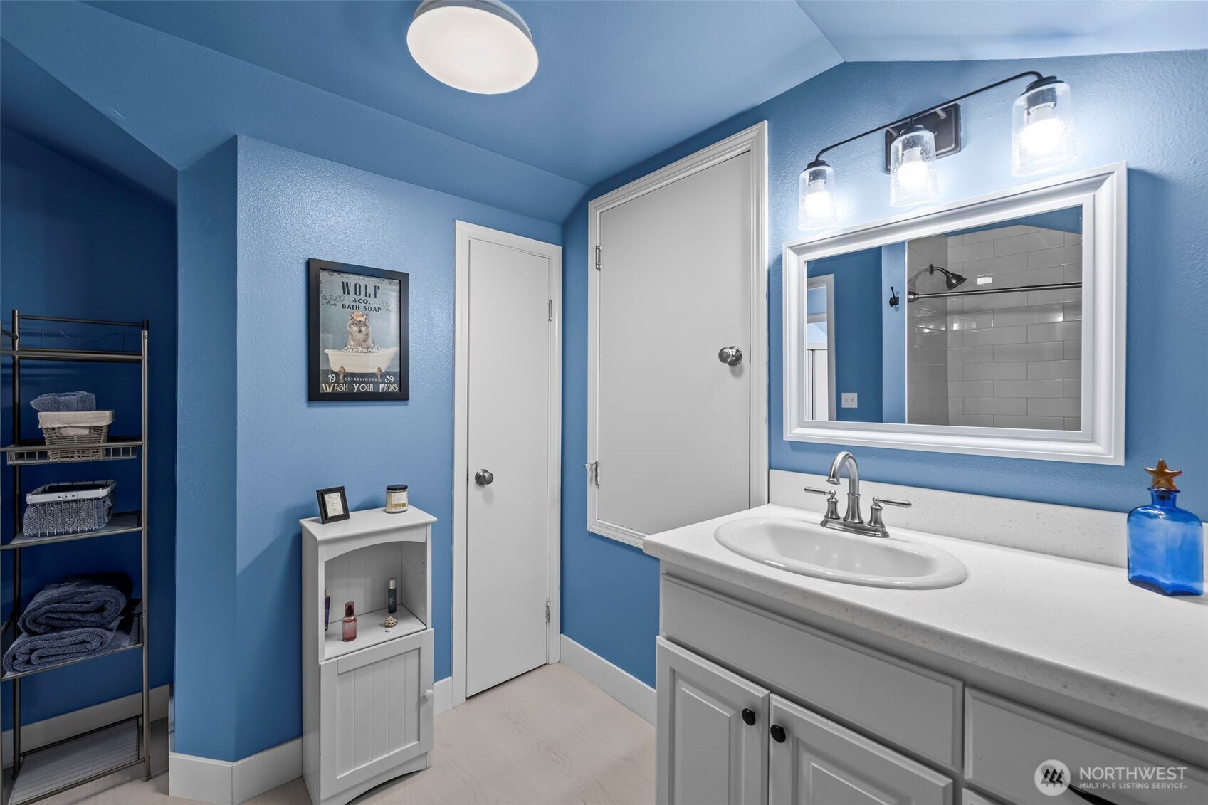 1307 N Huson Street , Tacoma, WA 98406