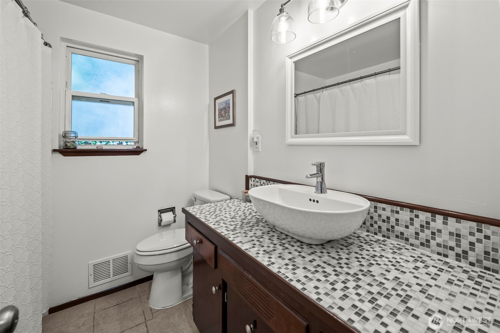 1307 N Huson Street , Tacoma, WA 98406