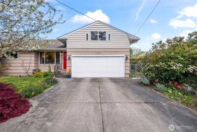 1307 N Huson Street , Tacoma, WA 98406 - Photo 3