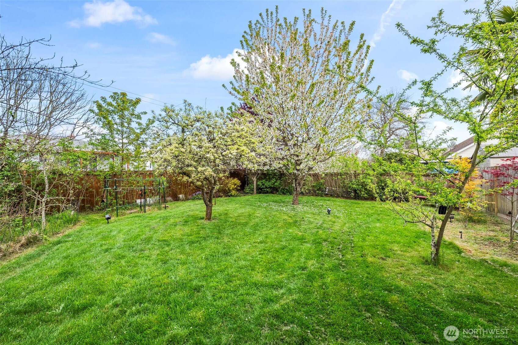 1307 N Huson Street , Tacoma, WA 98406