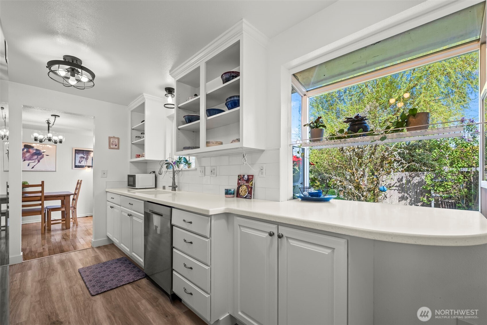 1307 N Huson Street , Tacoma, WA 98406