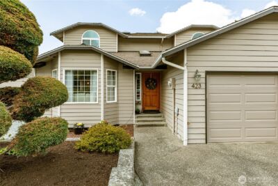 423 S 32nd Place , Mount Vernon, WA 98274 - Photo 2