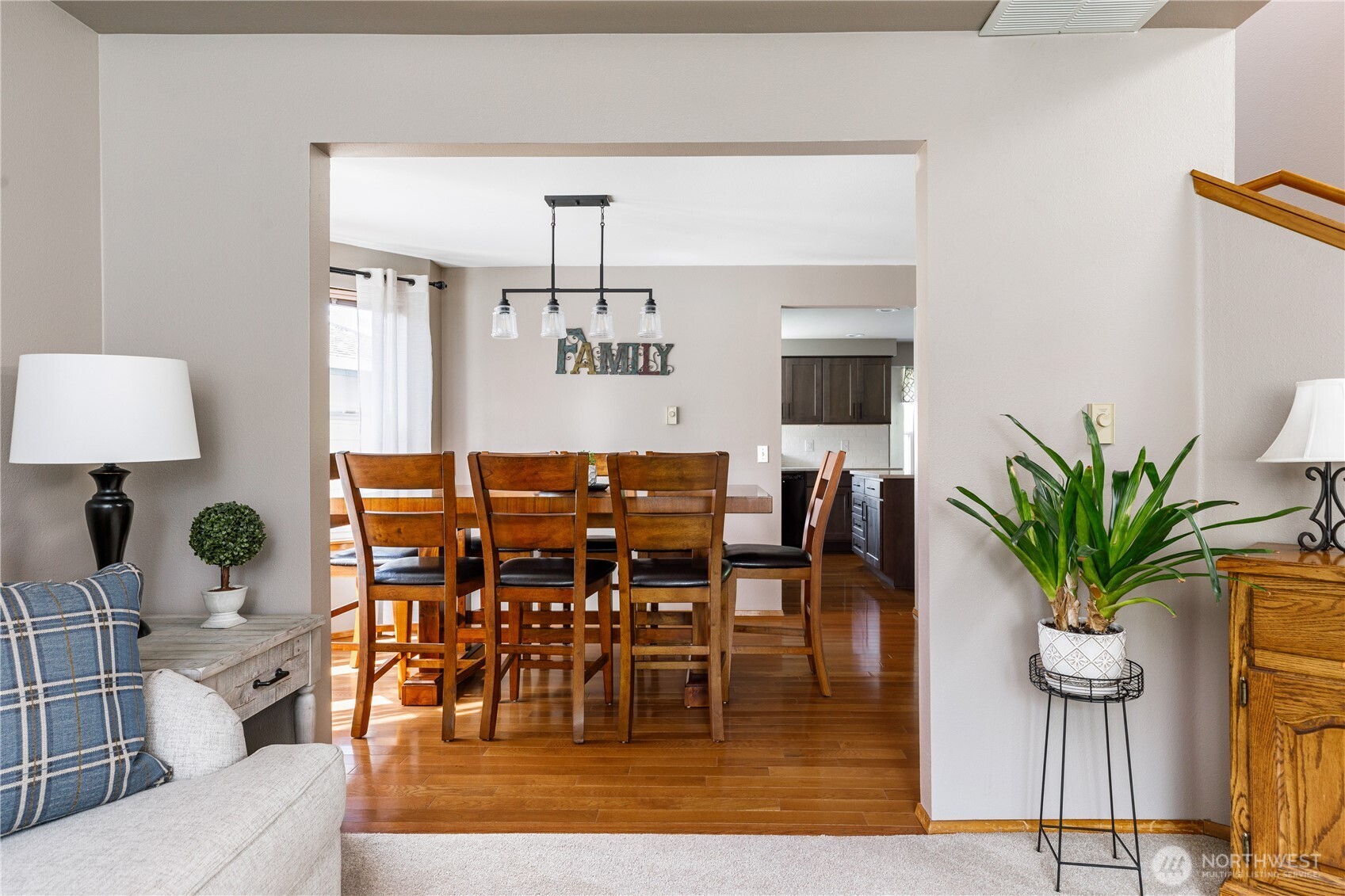 423 S 32nd Place , Mount Vernon, WA 98274