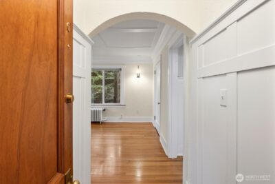 1640 18th Avenue #6, Seattle, WA 98122 - Photo 3