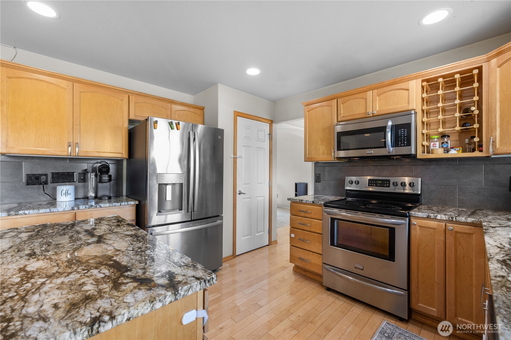 6731 38th Place NE, Marysville, WA 98270