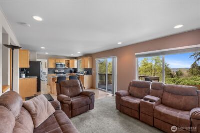 6731 38th Place NE, Marysville, WA 98270 - Photo 18