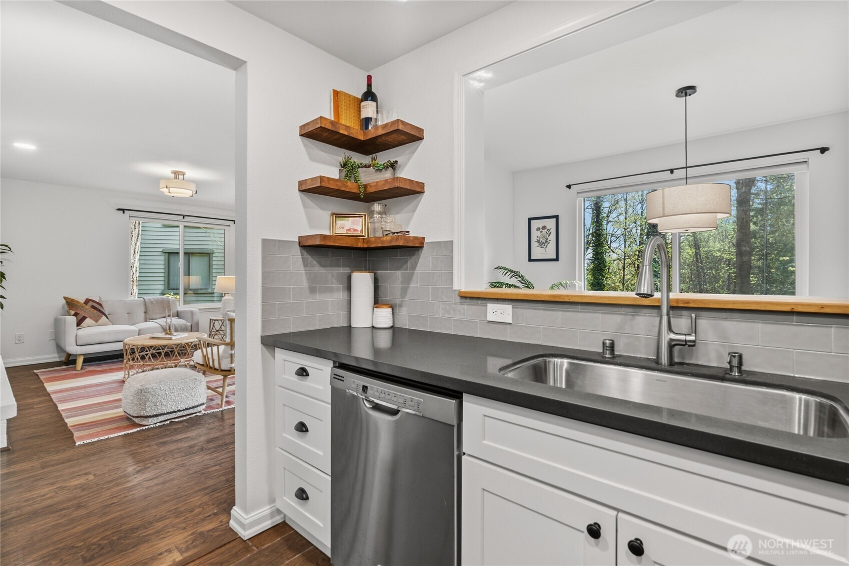 12711 NE 129th Court #G101, Kirkland, WA 98034