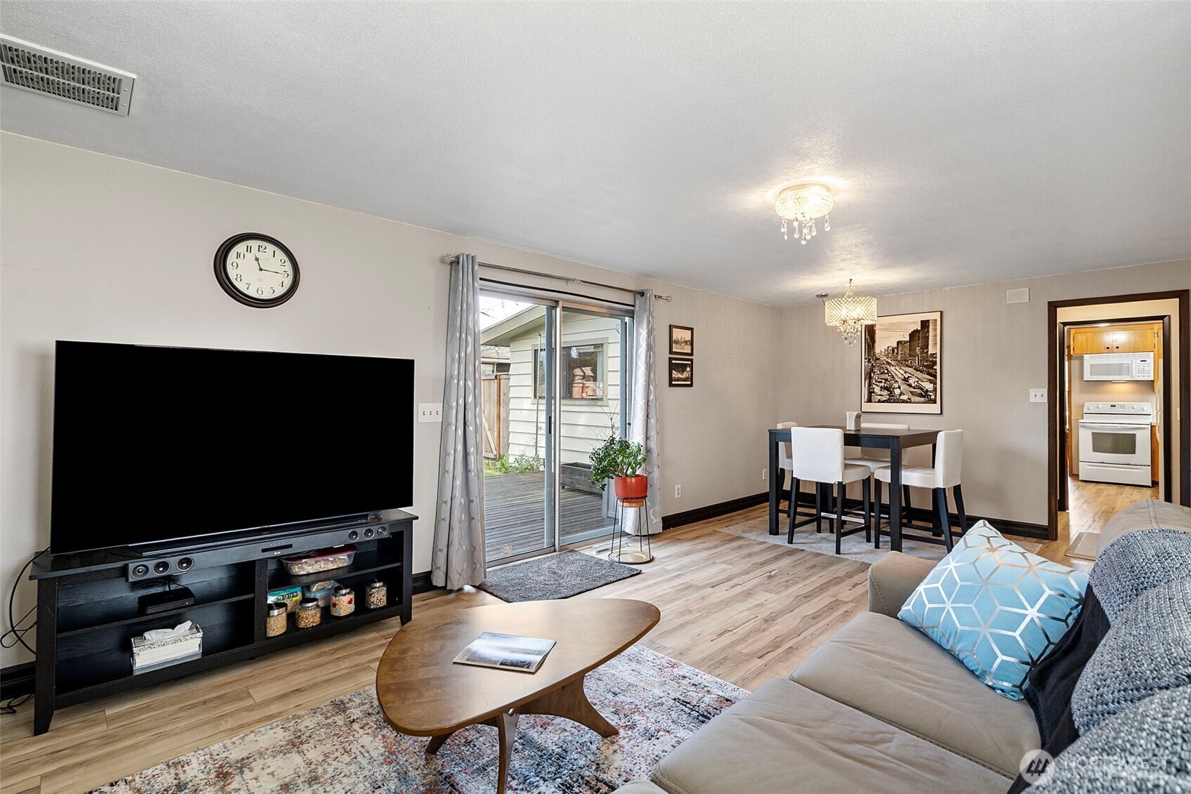 5608 N 42nd Street , Tacoma, WA 98407