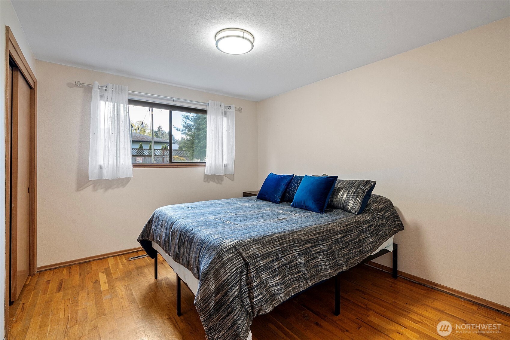 5608 N 42nd Street , Tacoma, WA 98407