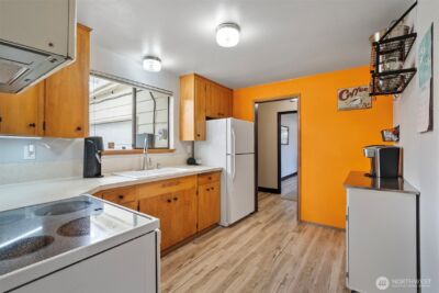 5608 N 42nd Street , Tacoma, WA 98407 - Photo 9