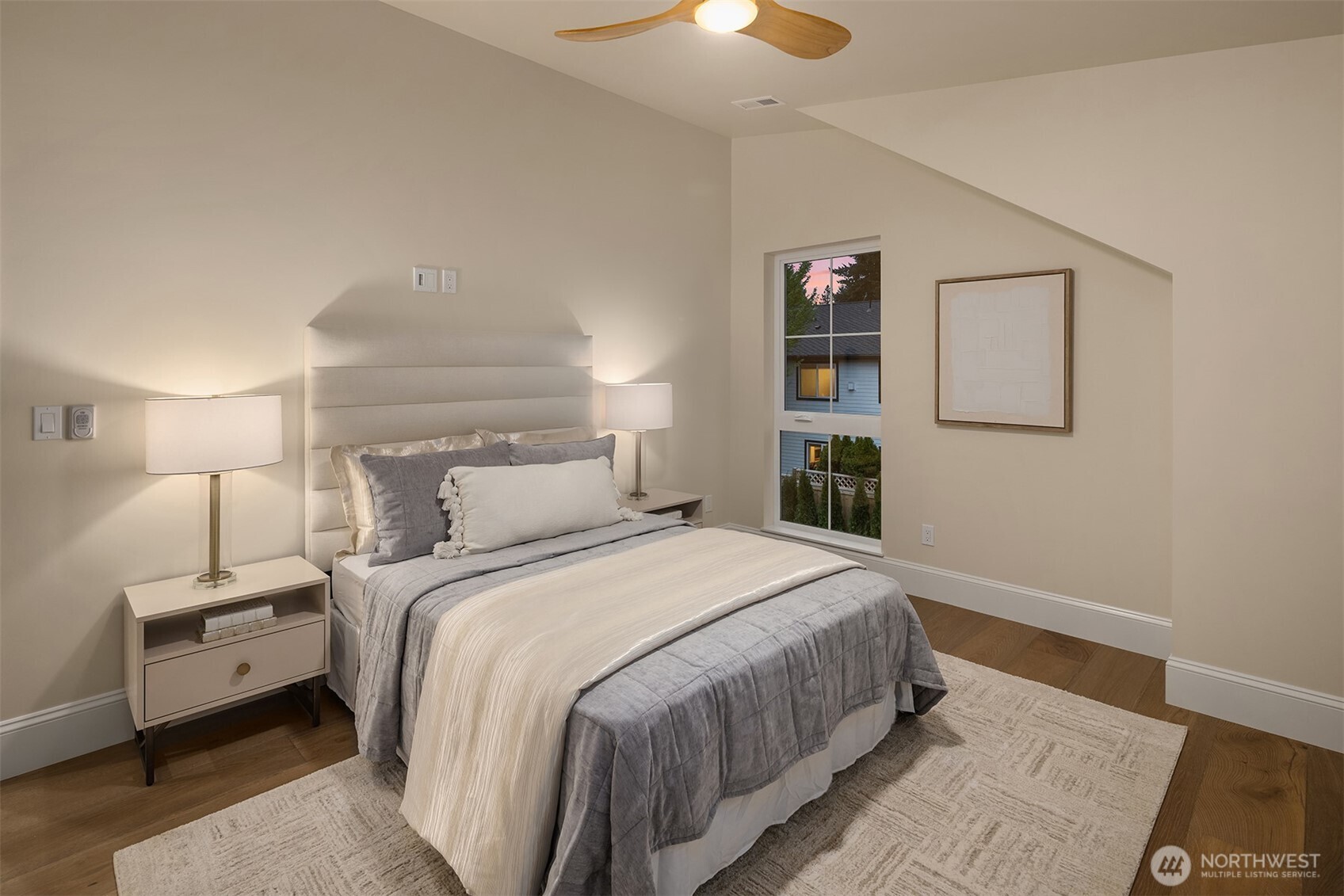 5533 106th Avenue NE, Kirkland, WA 98033