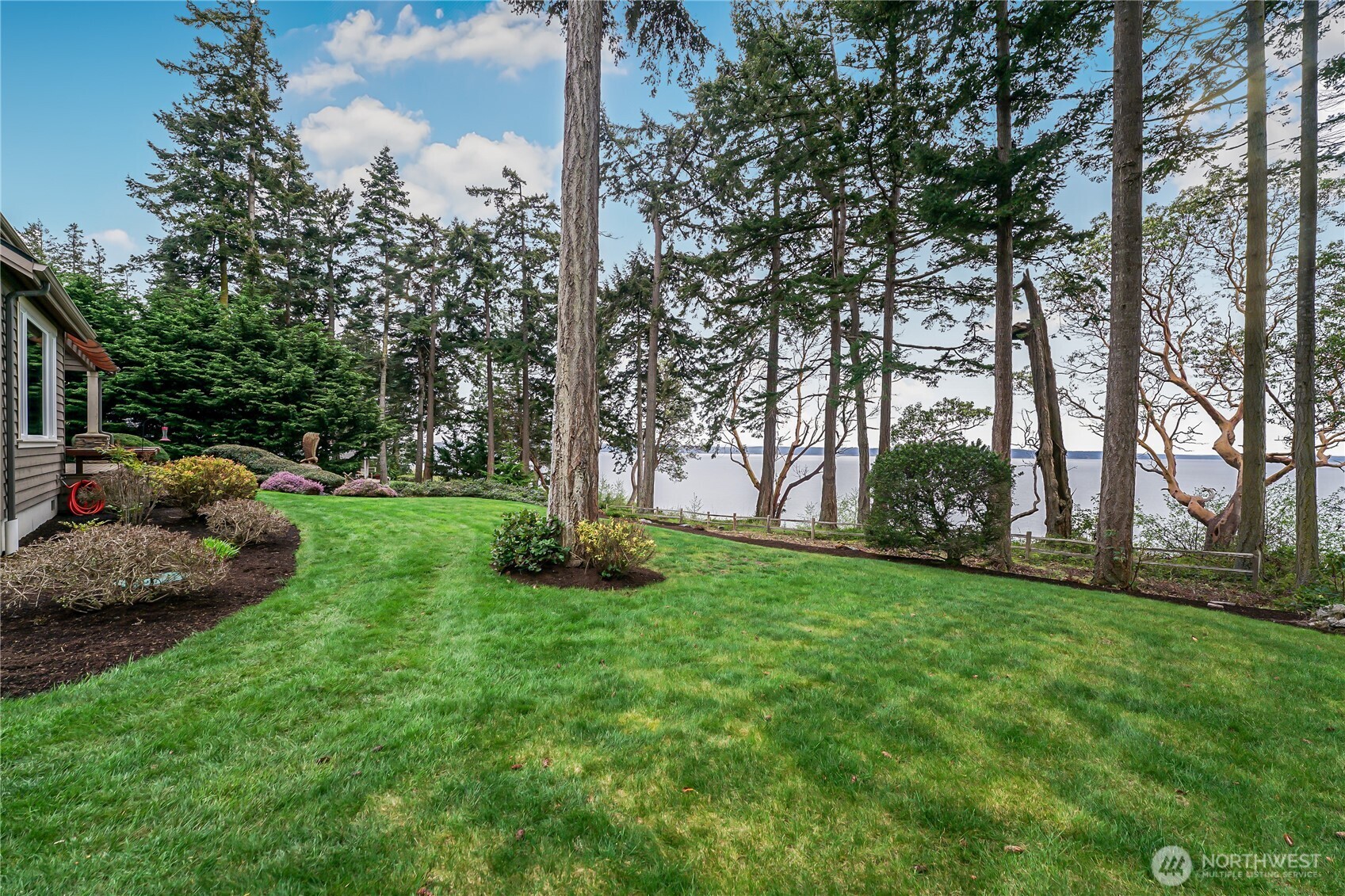 725 N Sunset Drive , Camano Island, WA 98282