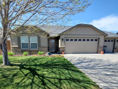 192 S Osborne Street , Kennewick, WA 99336