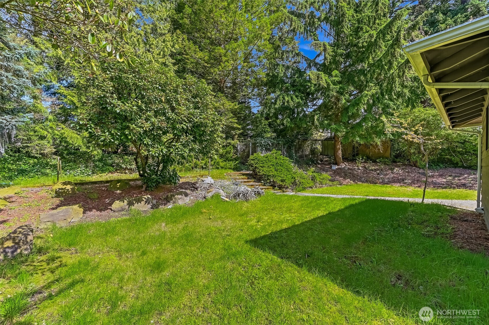 5119 194th (Veterans Way) Street SW, Lynnwood, WA 98036