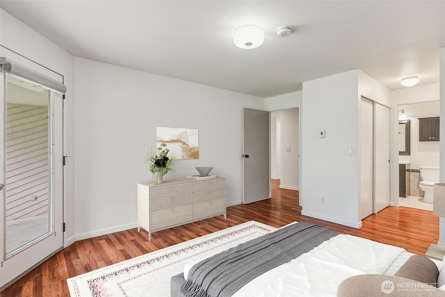 23003 Lakeview Drive #208, Mountlake Terrace, WA 98043