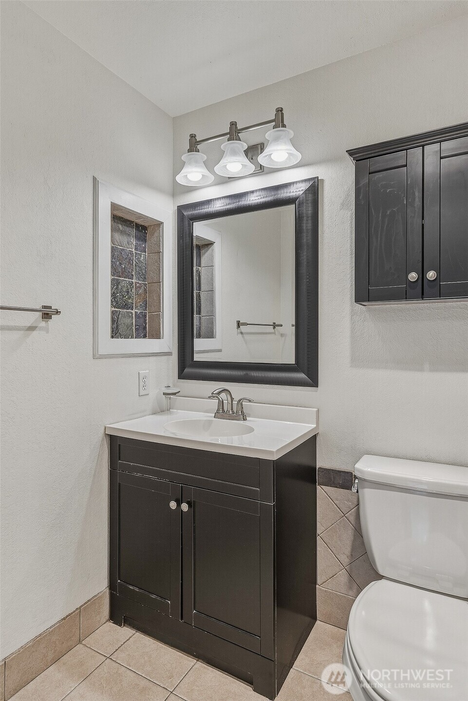 23003 Lakeview Drive #208, Mountlake Terrace, WA 98043
