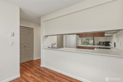 23003 Lakeview Drive #208, Mountlake Terrace, WA 98043 - Photo 3