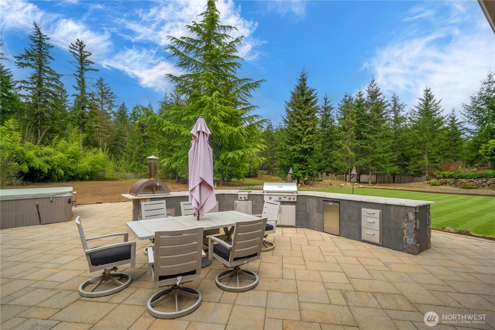 31627 SE 280th Court , Ravensdale, WA 98051