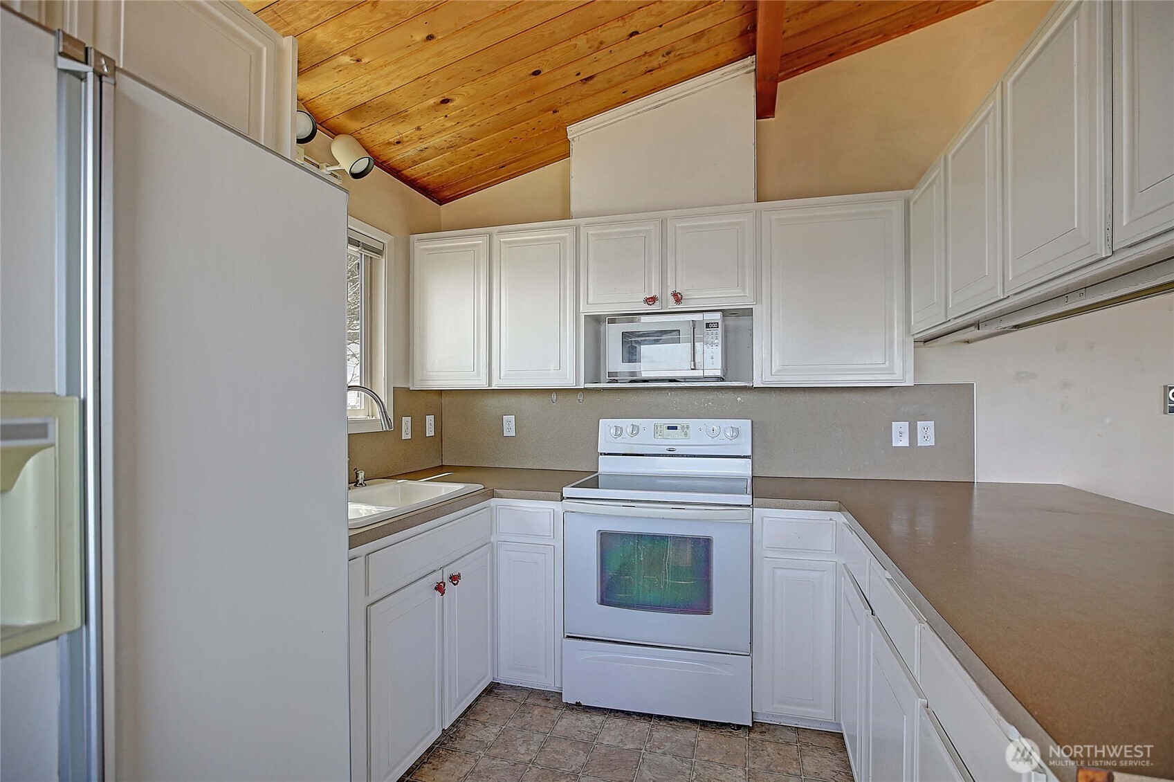 634 Lehman Drive , Camano Island, WA 98282