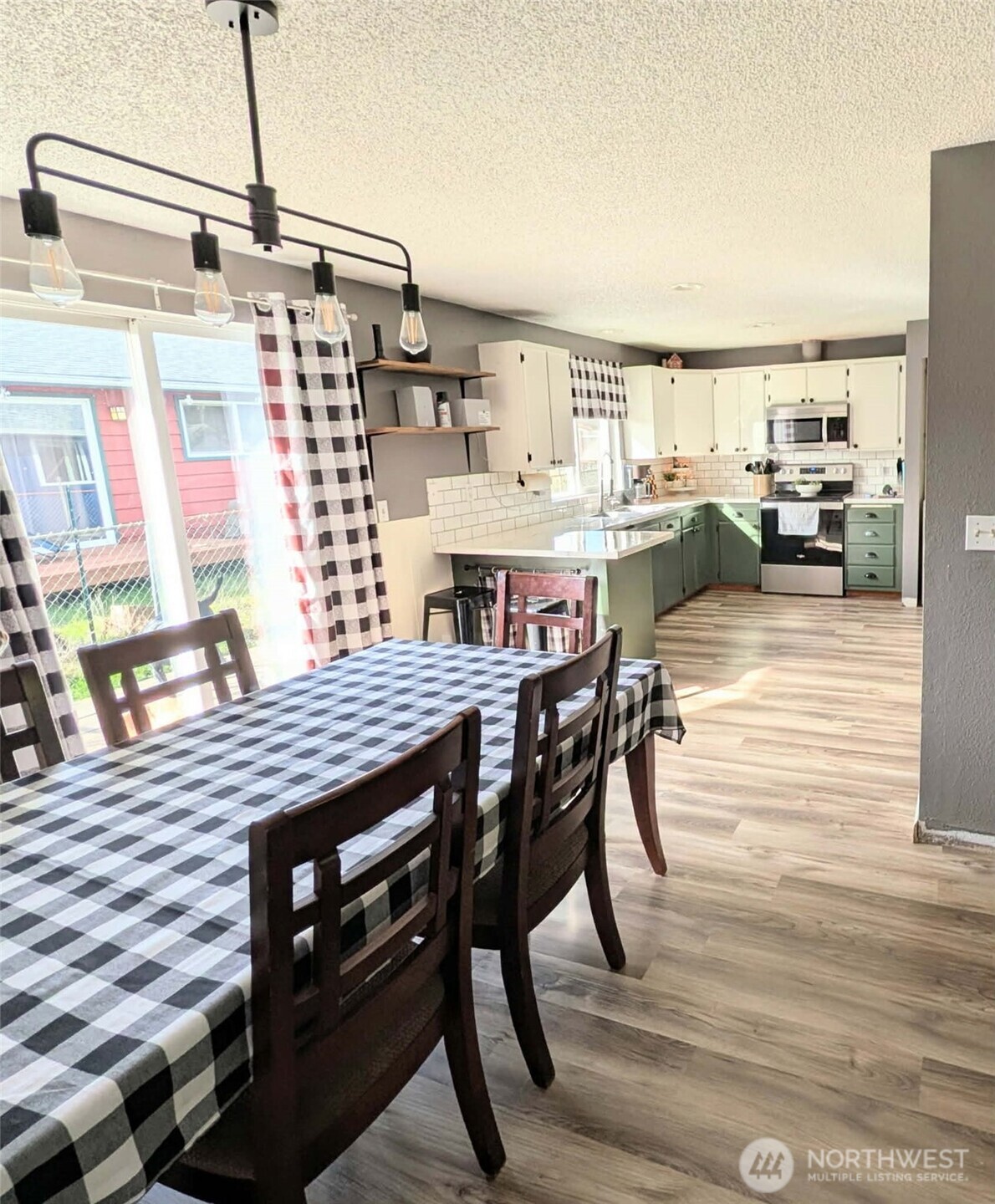 1710 W Young , Elma, WA 98541