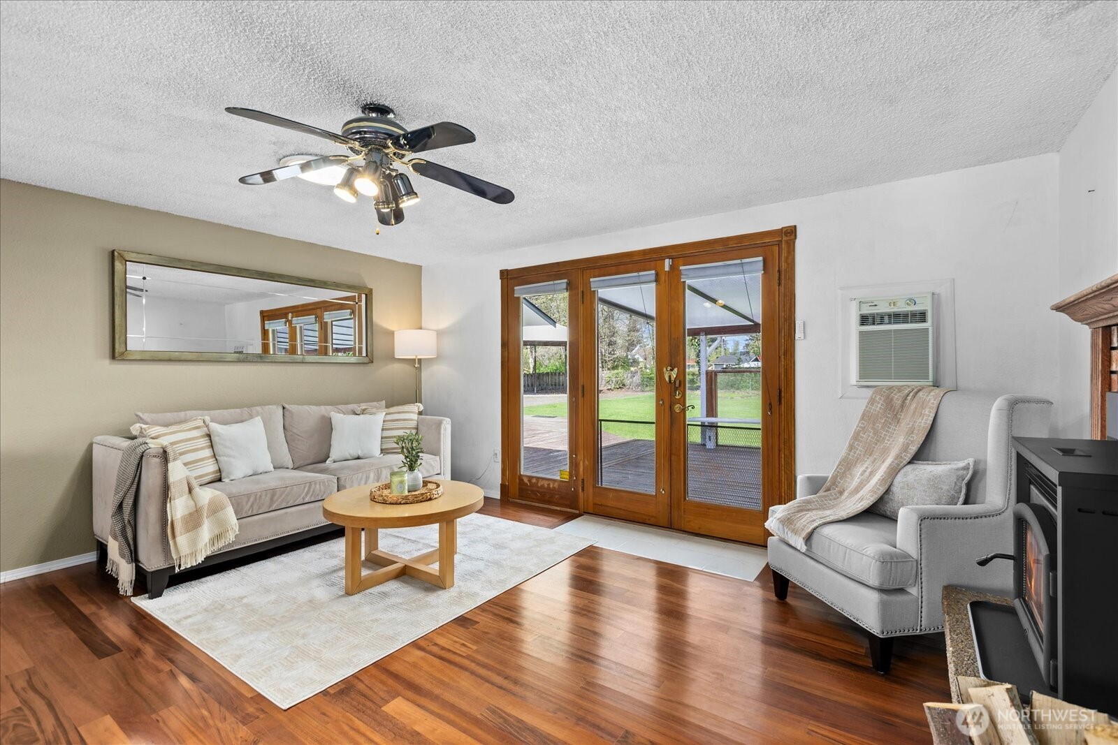 907 Dyer Road , Sultan, WA 98294