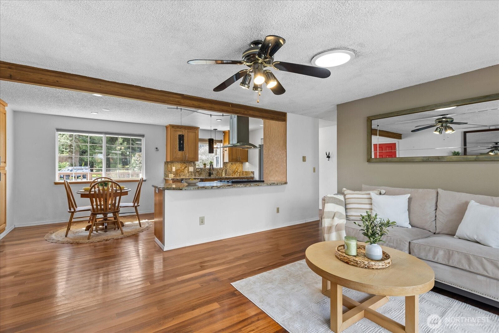 907 Dyer Road , Sultan, WA 98294