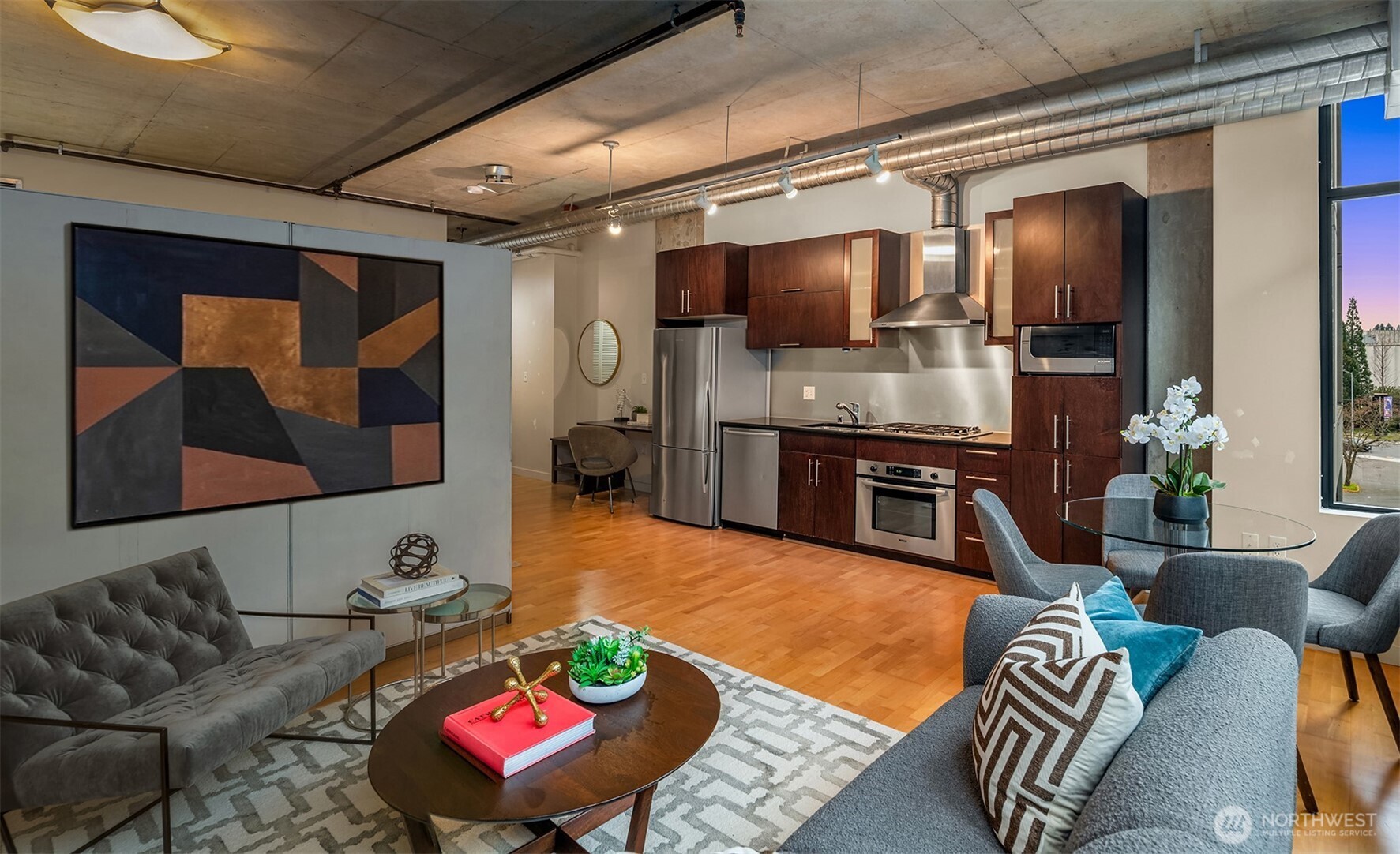 2720 3rd Avenue #505, Seattle, WA 98121