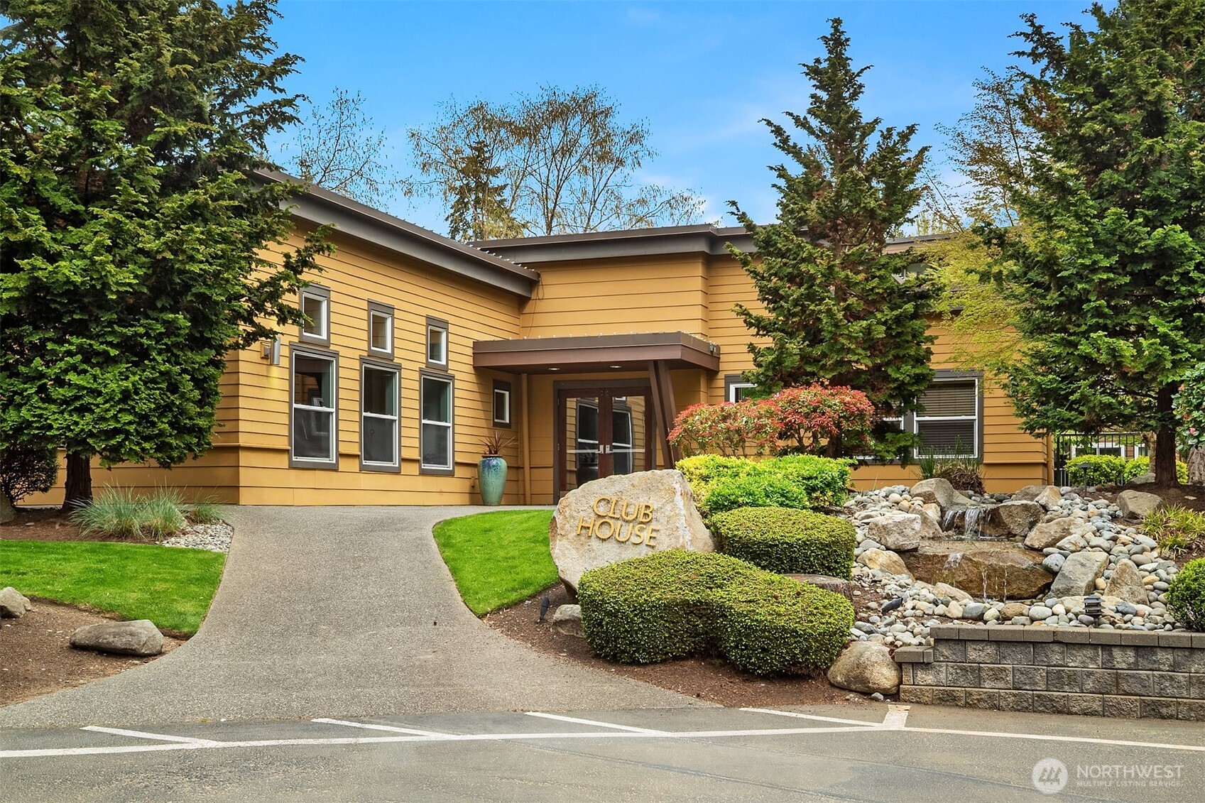 23015 Edmonds Way #A110, Edmonds, WA 98020