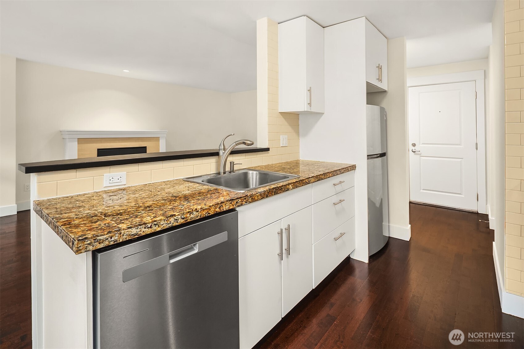 23015 Edmonds Way #A110, Edmonds, WA 98020