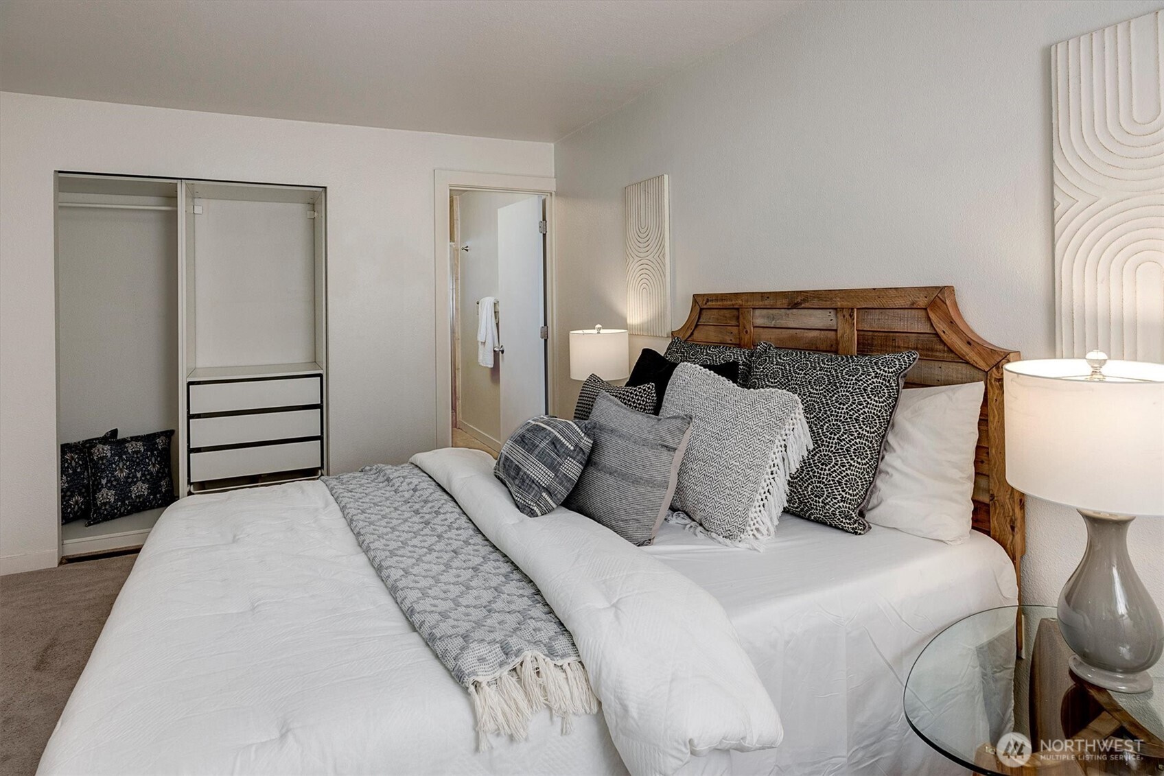2501 Canterbury Lane E #116, Seattle, WA 98112
