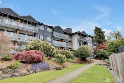2501 Canterbury Lane E #116, Seattle, WA 98112 - Photo 32