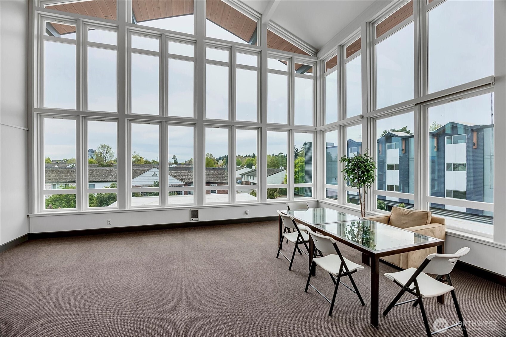 2501 Canterbury Lane E #116, Seattle, WA 98112