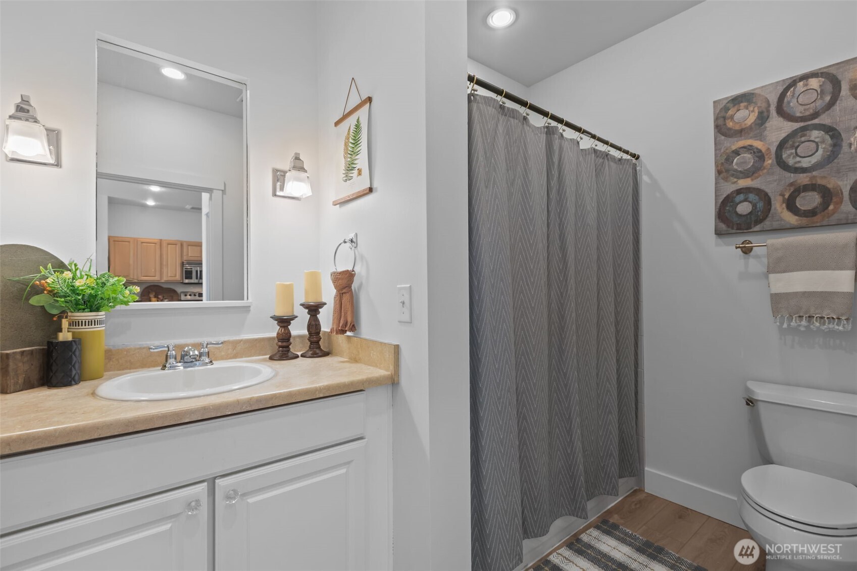 2415 2nd Avenue #631, Seattle, WA 98121
