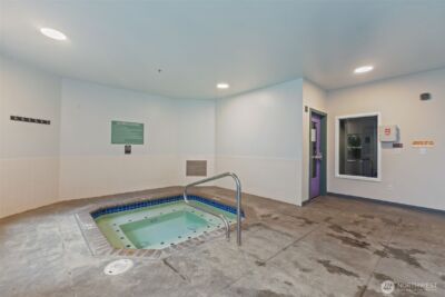 2415 2nd Avenue #631, Seattle, WA 98121 - Photo 18