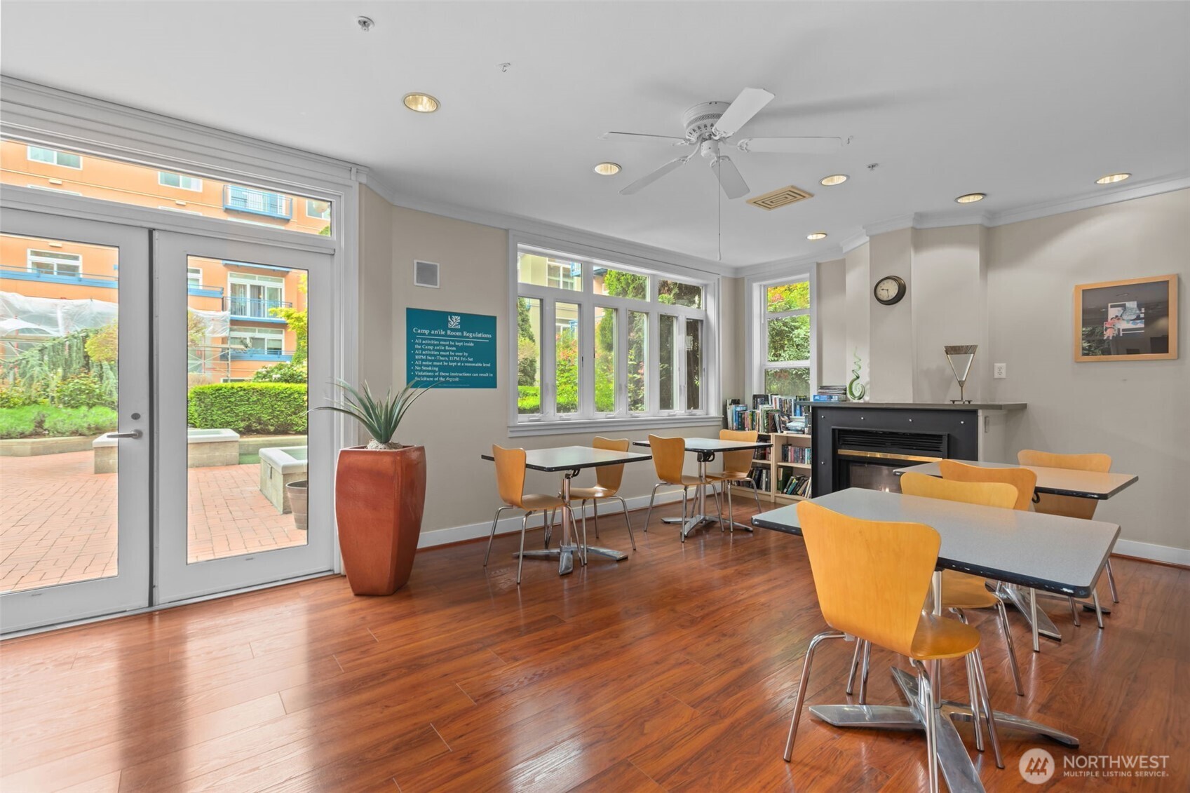 2415 2nd Avenue #631, Seattle, WA 98121