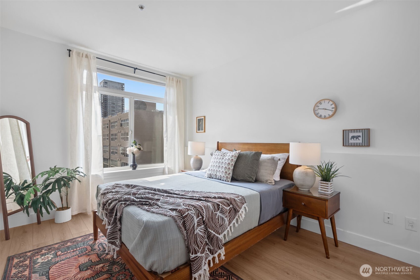 2415 2nd Avenue #631, Seattle, WA 98121