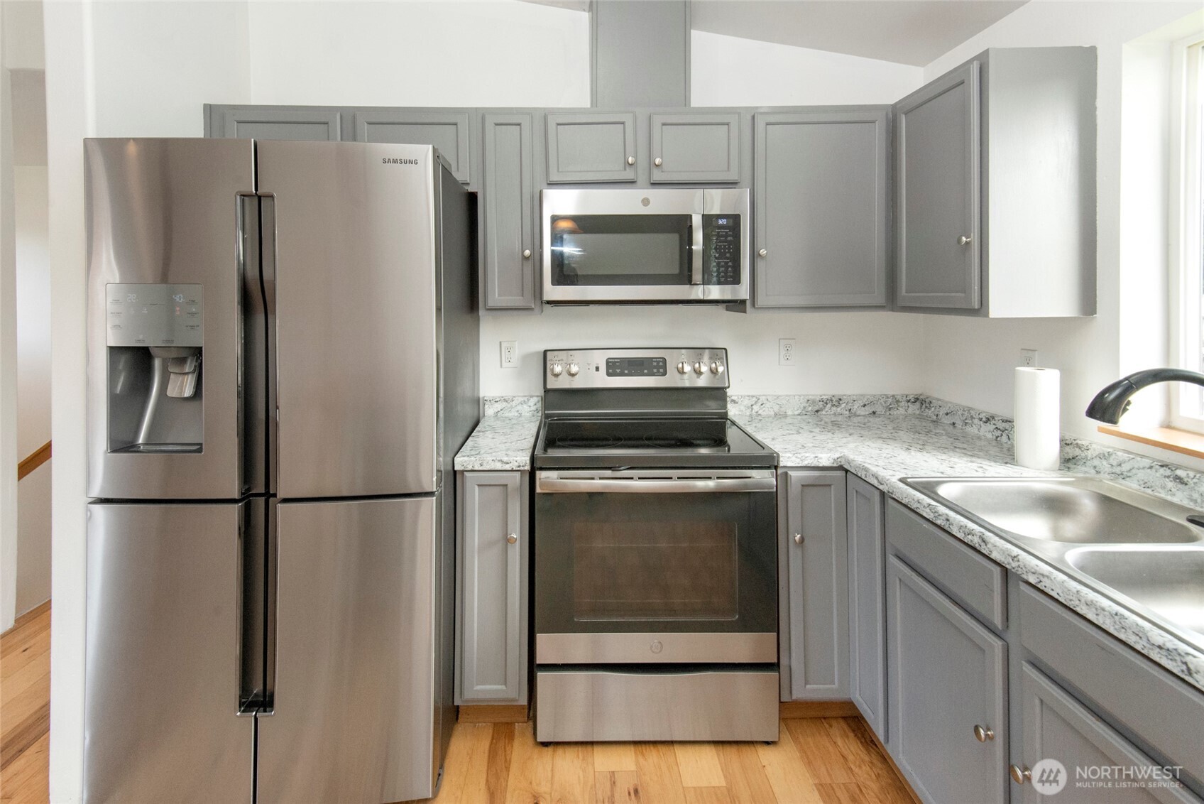 8520 Pepperidge Lane SE, Yelm, WA 98597