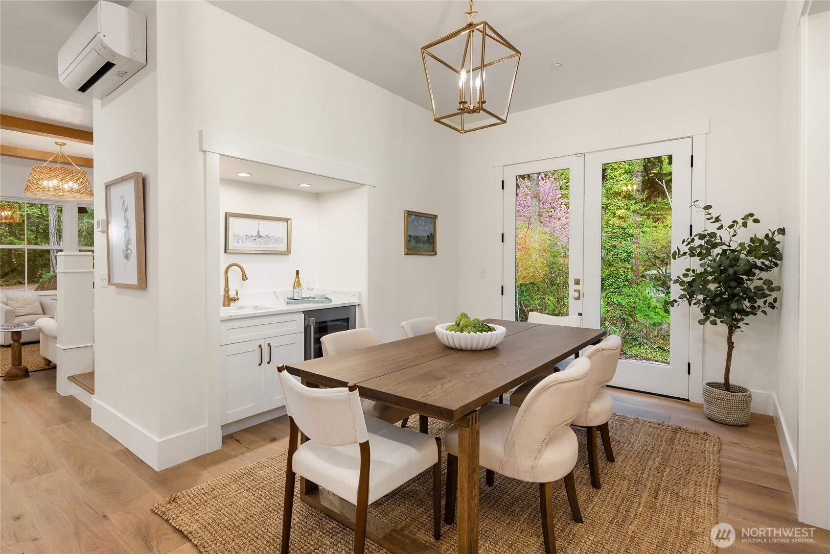 4948 NE North Tolo Road , Bainbridge Island, WA 98110