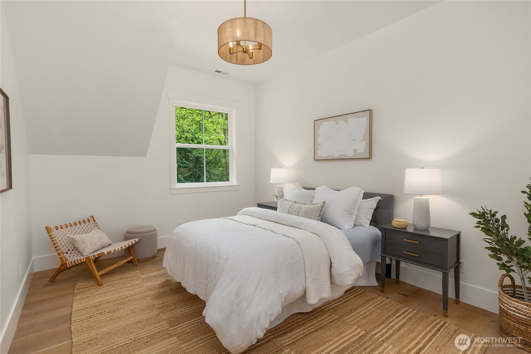 4948 NE North Tolo Road , Bainbridge Island, WA 98110