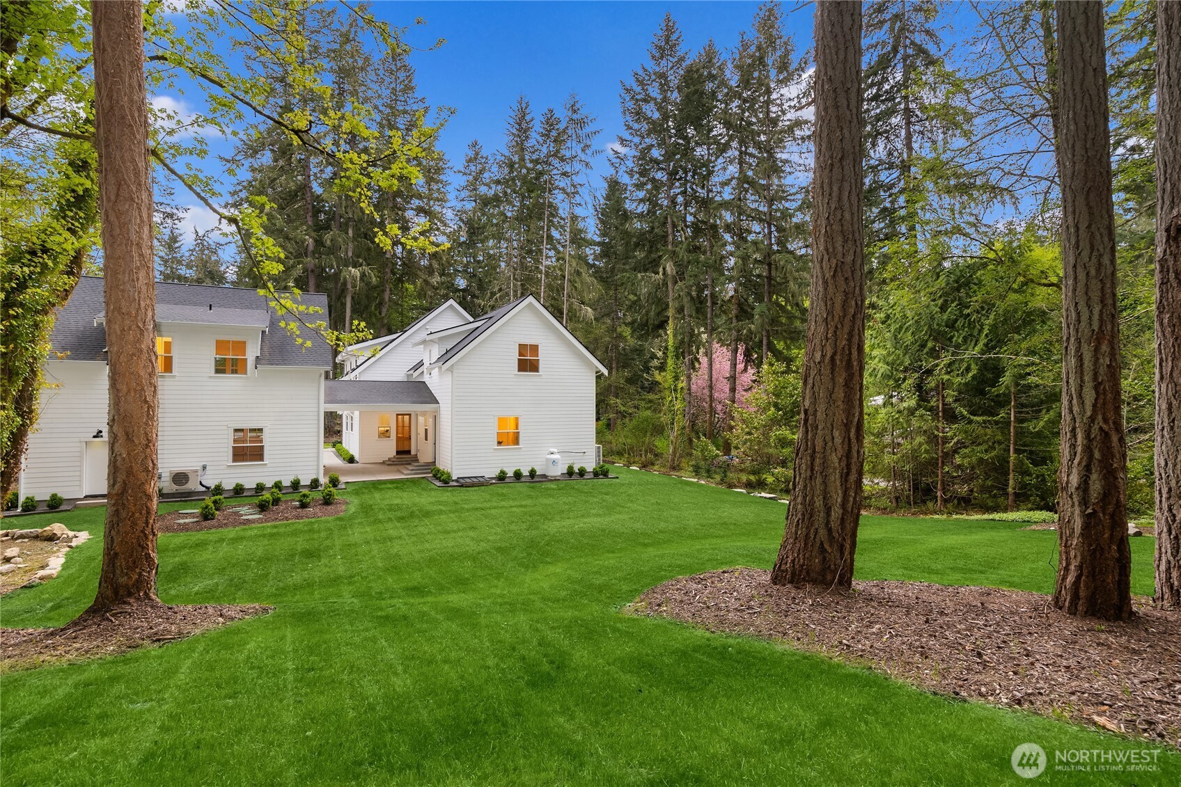 4948 NE North Tolo Road , Bainbridge Island, WA 98110