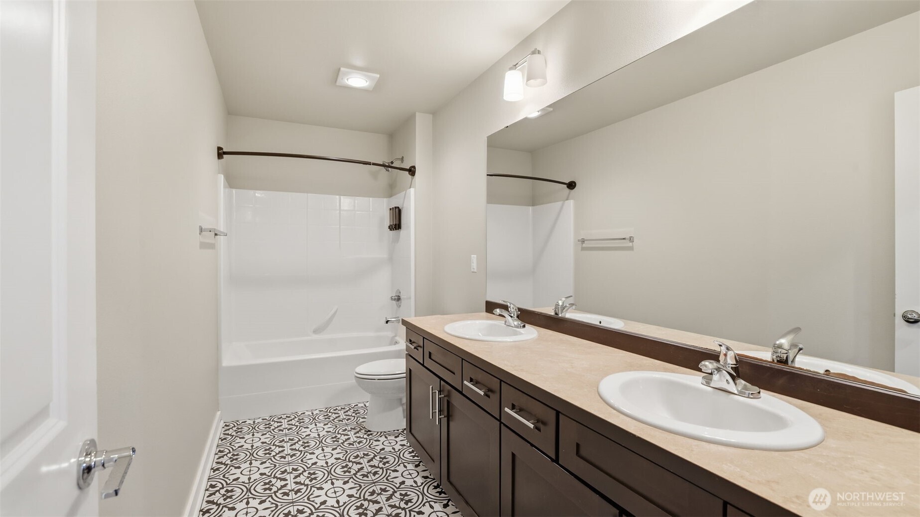 1475 Couls Avenue , Buckley, WA 98321