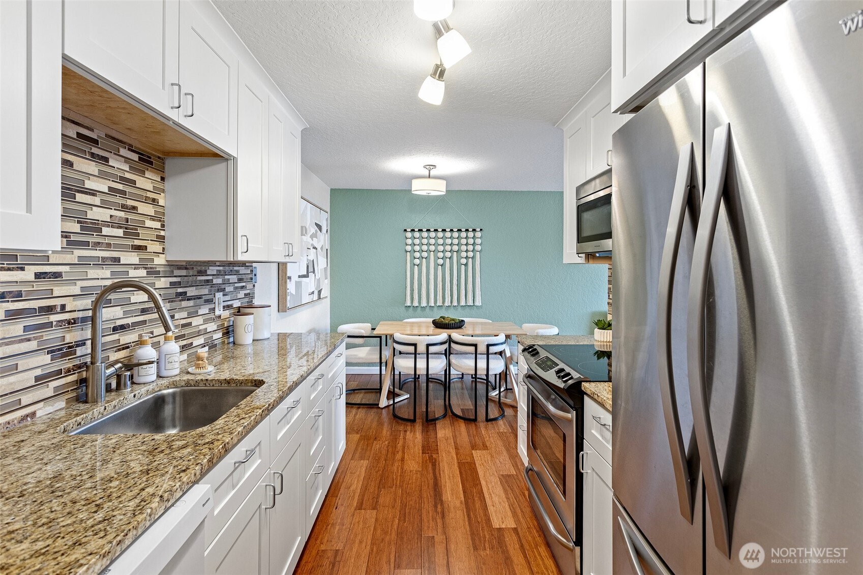 2625 13th Avenue W #302, Seattle, WA 98119