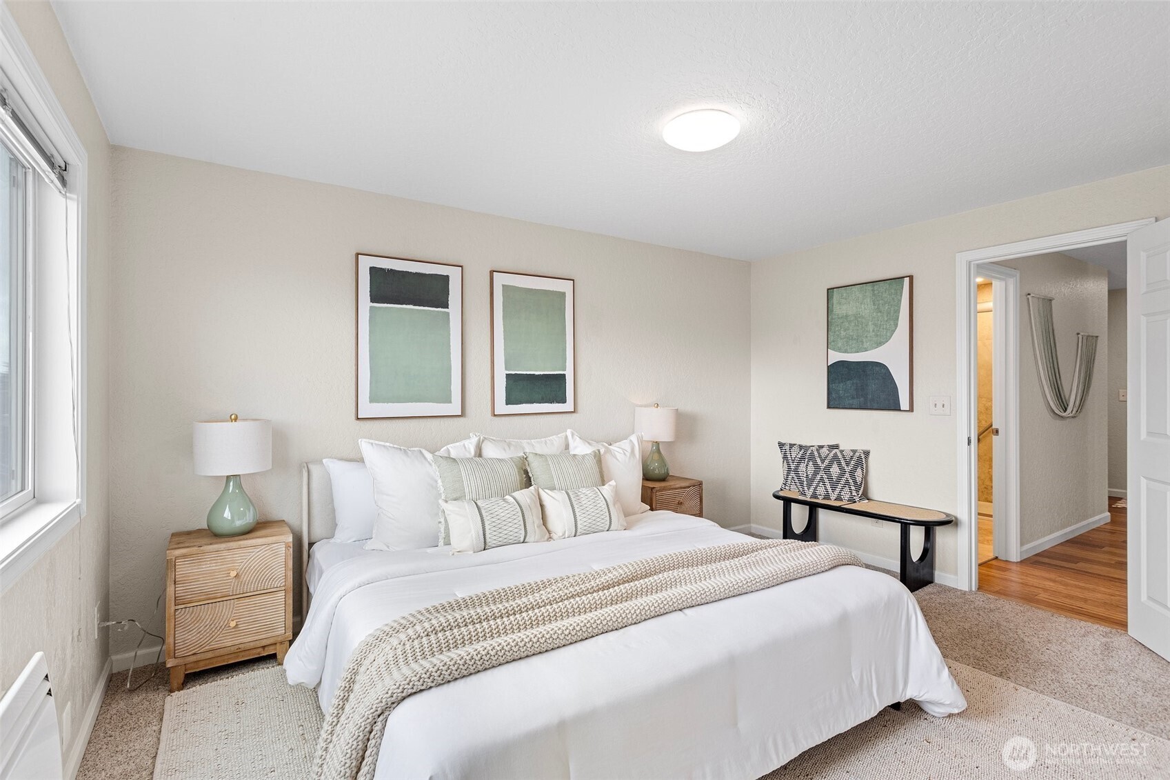 2625 13th Avenue W #302, Seattle, WA 98119