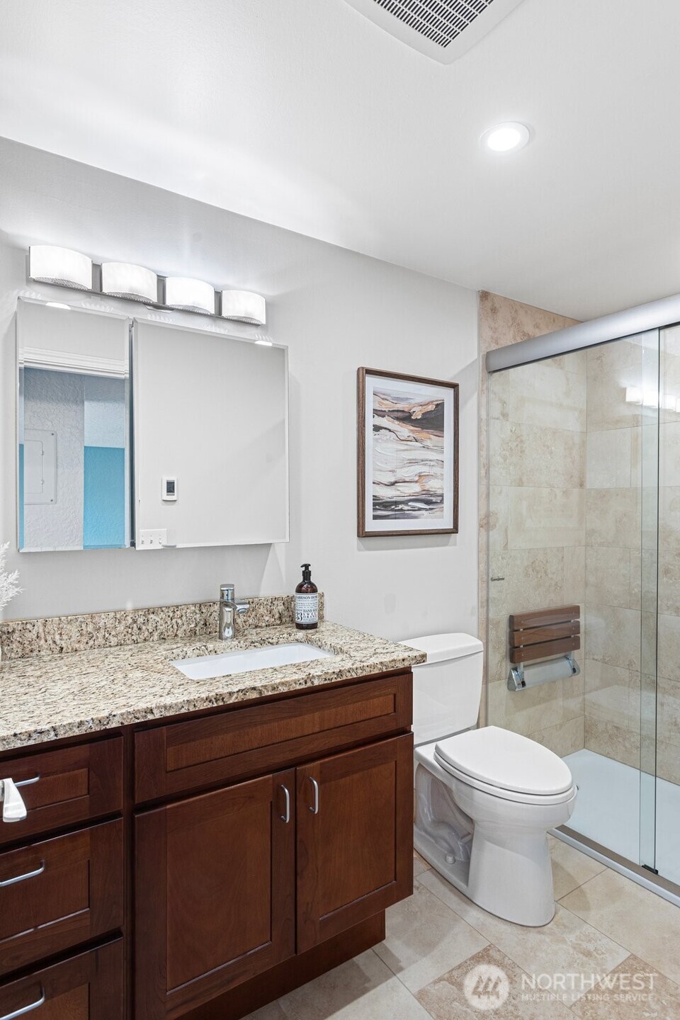 2625 13th Avenue W #302, Seattle, WA 98119