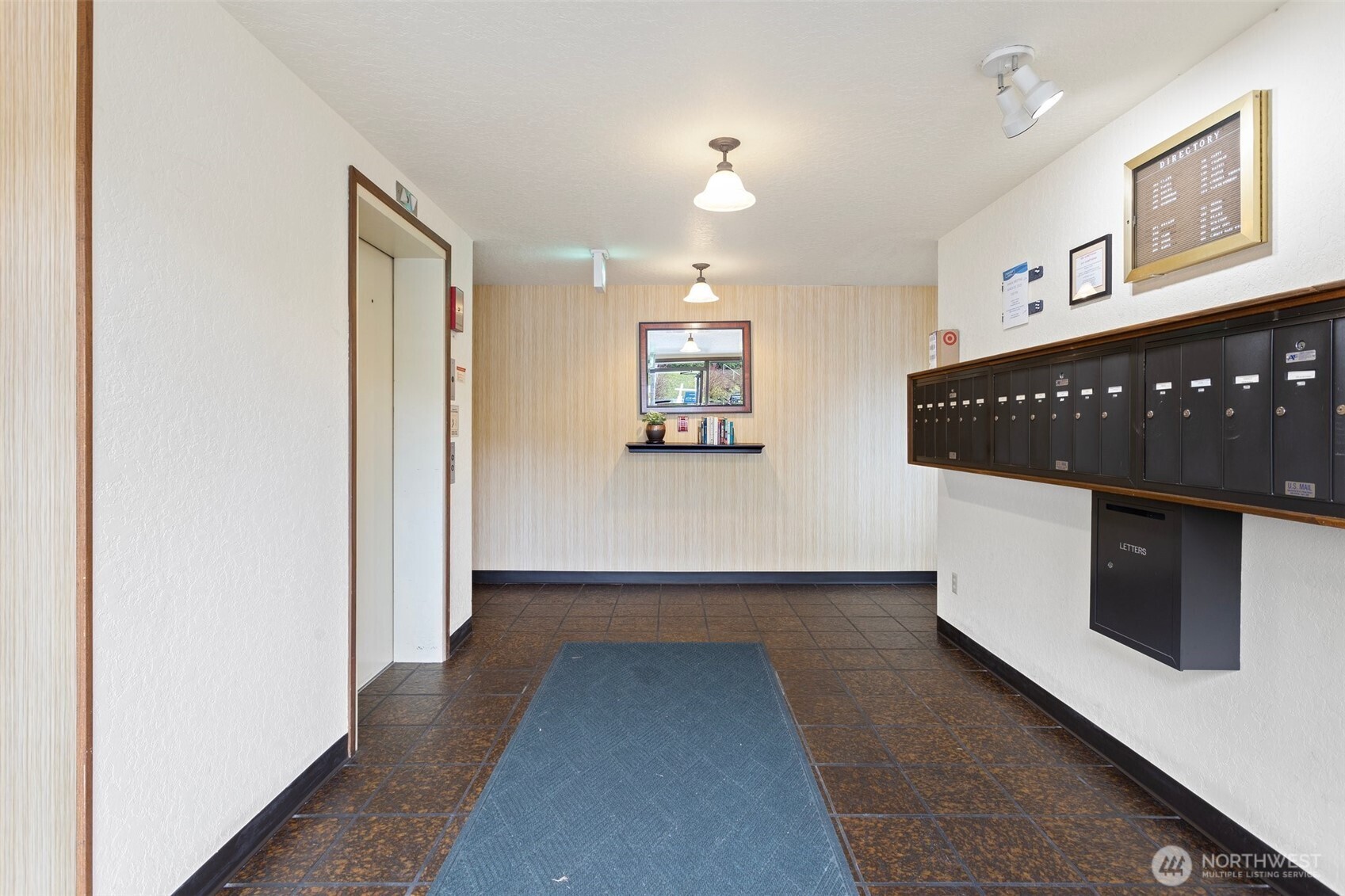 2625 13th Avenue W #302, Seattle, WA 98119