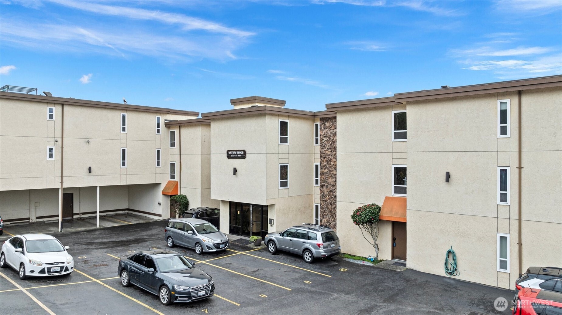 2625 13th Avenue W #302, Seattle, WA 98119
