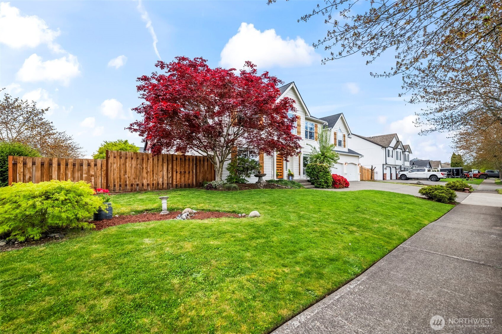 425 Sorensen St , Buckley, WA 98321